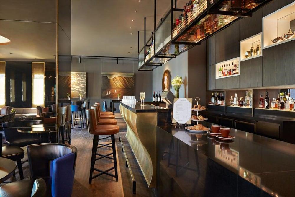 Museum Apartment Hotel, Independent Collection By Evt Wellington Zewnętrze zdjęcie The bar at the hotel