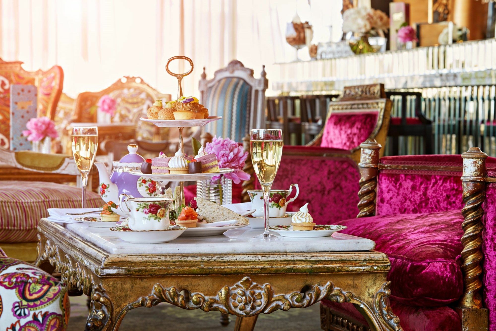 Museum Apartment Hotel, Independent Collection By Evt Wellington Zewnętrze zdjęcie Tea time at the Taj Mahal Palace